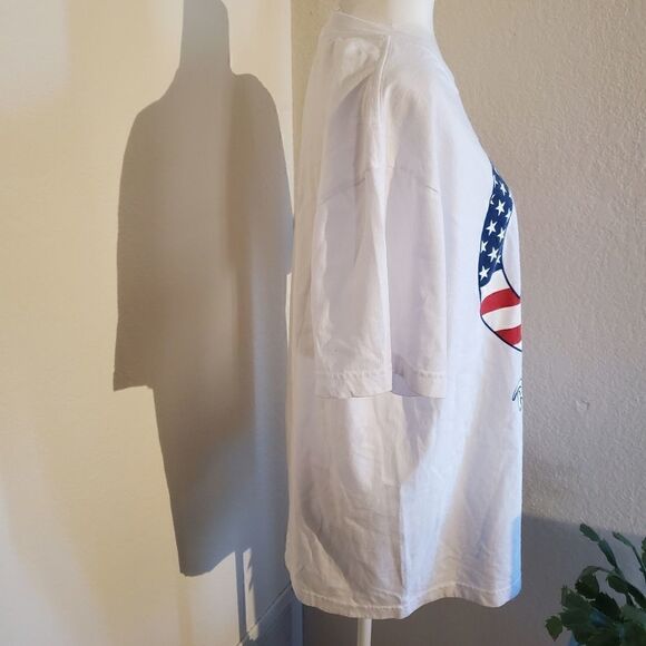 Vintage Peace Patriotic 100% Cotton Novelty Tshirt -Size Large - Picture 3 of 10